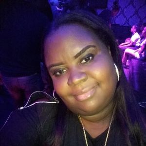 Meet your Posher, Raysa